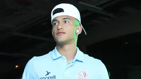 Eduardo Águila vuelve a ser opción en Chivas.