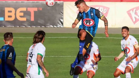 Huachipato y Cobresal igualan sin goles en el estadio CAP de Talcahuano