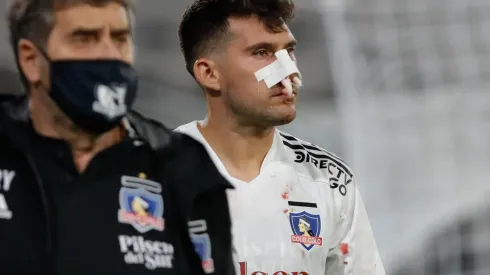César Fuentes tuvo que abandonar el partido y se espera el reporte médico de Colo Colo