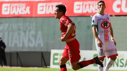 Ñublense se impuso a Cobresal y consigue su primer triunfo.