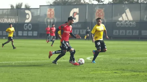 La ‘U’ no descansa y goleó a Recoleta en partido amistoso. (Foto: Captura)