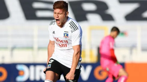 Colo Colo logra ventaja parcial de 2-0 sobre Palestino en La Cisterna