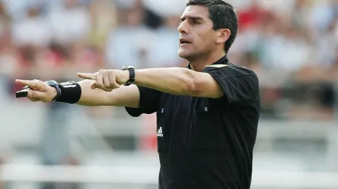 Chandía en su etapa de árbitro internacional