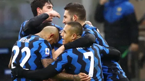 Alexis y Vidal van por el bicampeonato en Italia