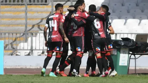 Demartini coloca el 1-0 de Antofagasta sobre la UC.