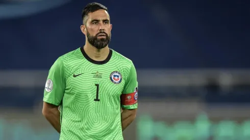 El plan que tiene Colo Colo para fichar a Claudio Bravo.