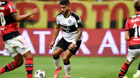 El Pollo como lo apodan, viene de anotar 7 goles en la última temporada con Olimpia