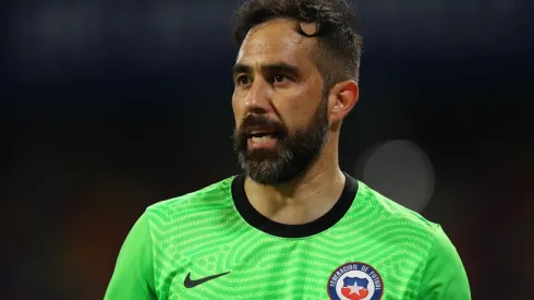 Claudio Bravo cree que Chile tiene chances si mejora