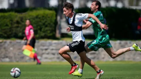 Luciano Arriagada marca dos goles en triunfo de Colo Colo ante Lautaro de Buin