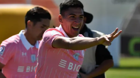 Los cruzados visitaron al conjunto del norte y se impusieron 3-1 con dos goles de Marcelino Núñez