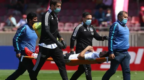 En Colo Colo descartan lesión de Falcón y lo tendrán para el clásico.