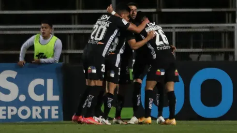 O’Higgins derrota a Curicó para dejar atrás la lucha por el descenso.