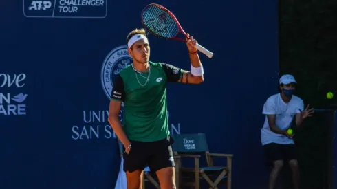 El número dos de Chile no pudo continuar con su buen momento