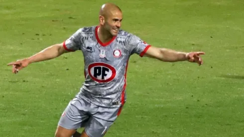 Sebastián Sáez se matriculó con un doblete en el triunfo de Unión La Calera ante Everton