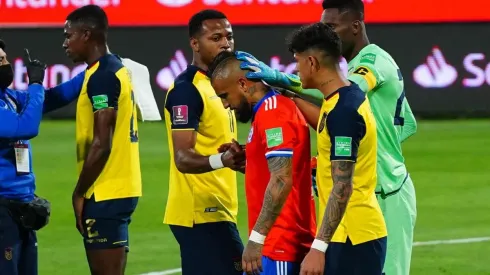 Vidal expulsado en Chile y se pierde el partido con Argentina.