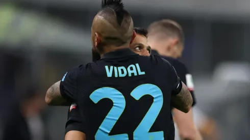 Sánchez y Vidal verían el partido desde el banco de suplentes.