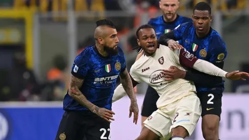 Inter alcanza el liderato con Vidal en cancha y goleada al Salernitana.