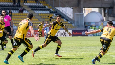 Con un inspirado Abrigo, Los Piratas derrotaron a Los Pumas.