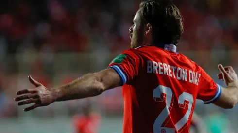 Se complica la presencia de Ben Brereton en La Roja.