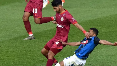 Huachipato recibe a La Serena en el Estadio CAP.