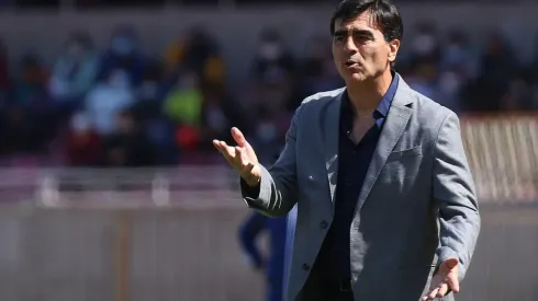 Quinteros pide que el partido ante Católica se juegue un día antes para facilitar recuperación de jugadores.