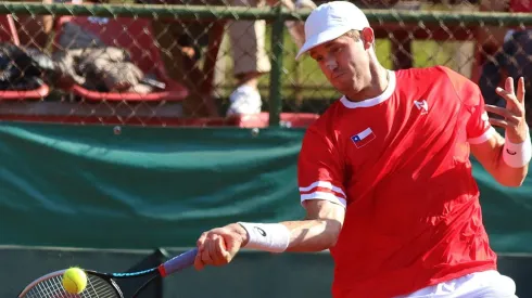 El chileno enfrenta al nipón en busca de los cuartos de final