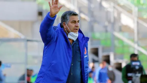 Escobar dejaría de ser el DT de la U