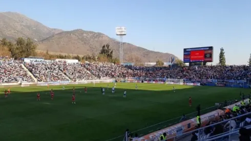 La UC corre serio peligro de no repetir esta imagen en su estadio por las reparaciones.