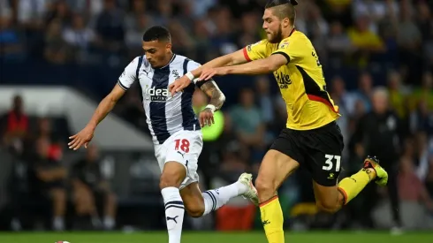 Sierralta no arranca bien la Championship y se lesiona en empate del Watford.