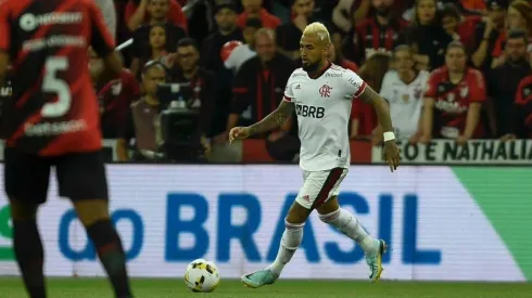 Arturo Vidal es alabado por su entrenador en el Flamengo