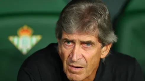 Pellegrini mira de cerca los movimientos en La Liga.