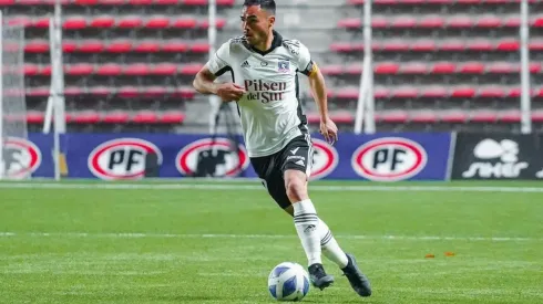 Este sí se queda, Piqué: Colo Colo no ha recibido ofertas de Europa por Suazo.