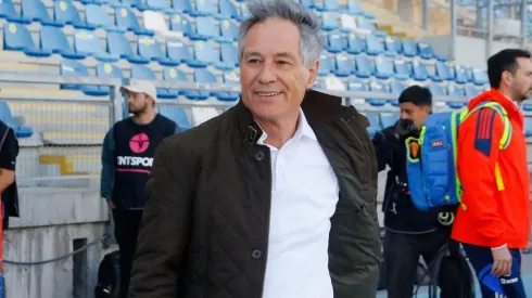 El técnico de la UC se mostró molesto tras una polémica jugada ante la U