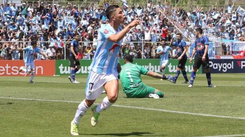 Flores anotó el gol de Magallanes ayer en San Bernardo.