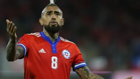 Histórico de la UC quiere que Vidal se retire en Colo Colo.