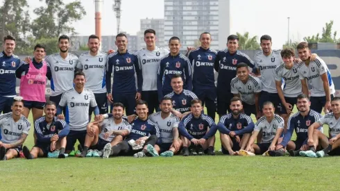 La foto de todo el plantel de la U juntos en el Centro Deportivo Azul.