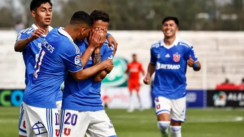 El llanto de Lucas Assadi cuando marcó su primer gol por la U ante Palestino.