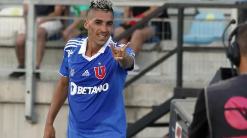 Leandro Fernández se disfrazó de héroe ante O'Higgins.