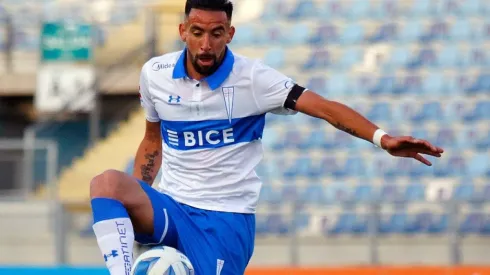 Isla pasaría a ser volante en el próximo amistoso