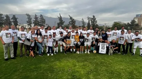 Arturo Jáuregui fue homenajeado por sus amigos de Colo Colo de Todos los Tiempos.