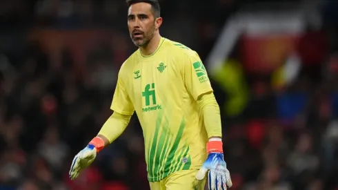 Bravo ataja actualmente en el Real Betis de España