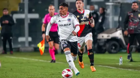 Jordhy Thompson volvió a jugar en Colo Colo, pese a las críticas que recibió Quinteros por citar al futbolista que protagonizó hechos de violencia intrafamiliar