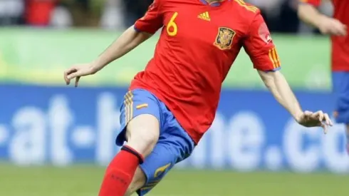 Jugador campeón del mundo con España en 2010 en el radar de Unión Española.

