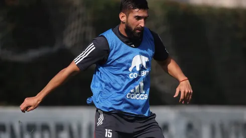 Emiliano Amor volvió a jugar tras meses lesionado en Colo Colo
