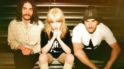 Hayley Williams, de Paramore, no se la perdonó a dos de sus fanáticos y los echó de su show.