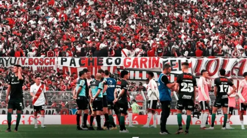 Luto en Argentina por la muerte de un hincha en pleno partido entre River Plate y Defensa y Justicia 
