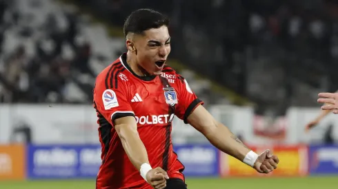 Jordhy Thompson brilló con dos goles ante Unión La Calera y dejó mensaje.