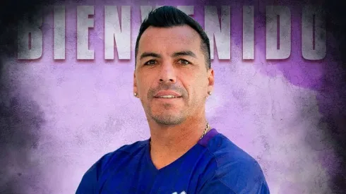 Esteban Paredes oficialmente fue anunciado como nuevo jugador del SAU tras su partido de despedida de Colo Colo