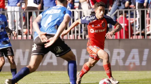 Futbol, Huachipato vs Universidad de Chile.<br />
Decimosexta fecha, campeonato Nacional 2023.<br />
El jugador de Universidad de Chile Lucas Assadi, derecha, controla el balon durante el partido de primera division disputado en el estadio CAP de Talcahuano, Chile.<br />
08/07/2023<br />
Eduardo Fortes/Photosport
Football, Huachipato vs Universidad de Chile.<br />
16th date, 2023 National Championship.<br />
Universidad de Chile player Lucas Assadi, right, controls the ball during the first division match held at the CAP stadium in Talcahuano, Chile.<br />
08/07/2023<br />
Eduardo Fortes/Photosport