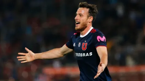 Henríquez sigue haciendo noticia y ahora tiene nuevo club.